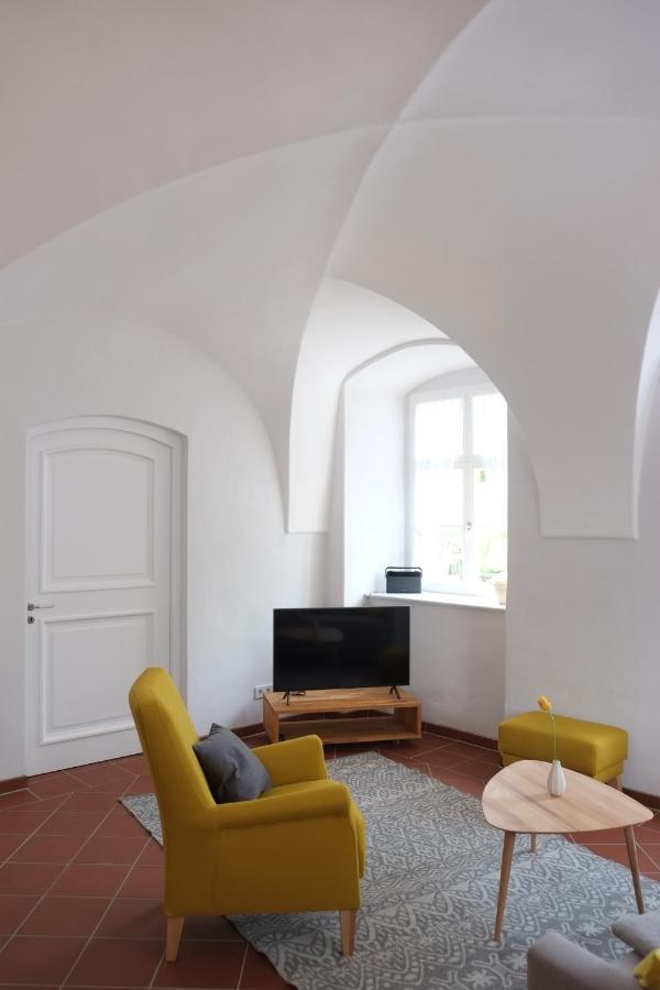 60Qm Wohnung Naabtal Im Historischen Pfarrhaus Pielenhofen Екстериор снимка