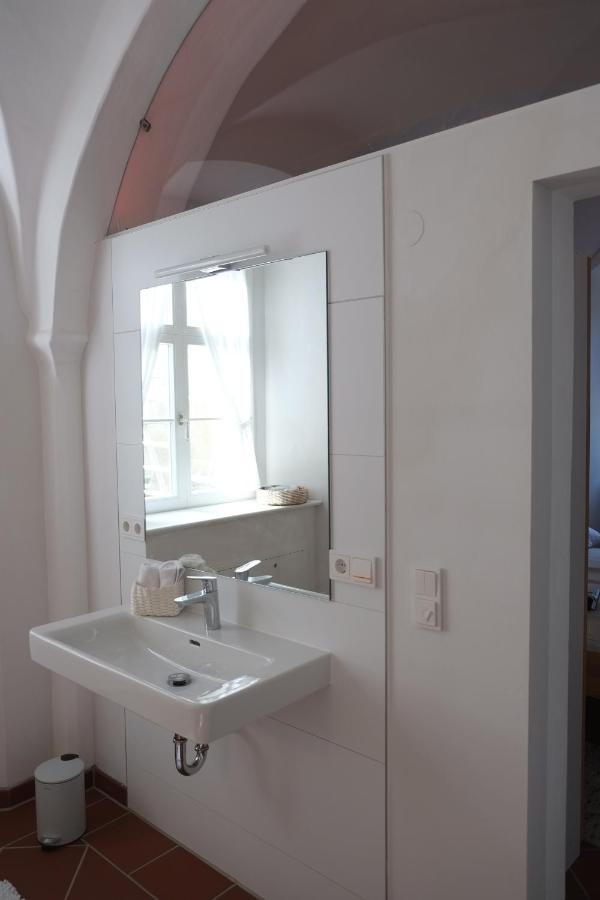60Qm Wohnung Naabtal Im Historischen Pfarrhaus Pielenhofen Екстериор снимка